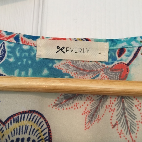 EVERLY Floral Sleeveless Pleated Dress - Picture 6 of 9